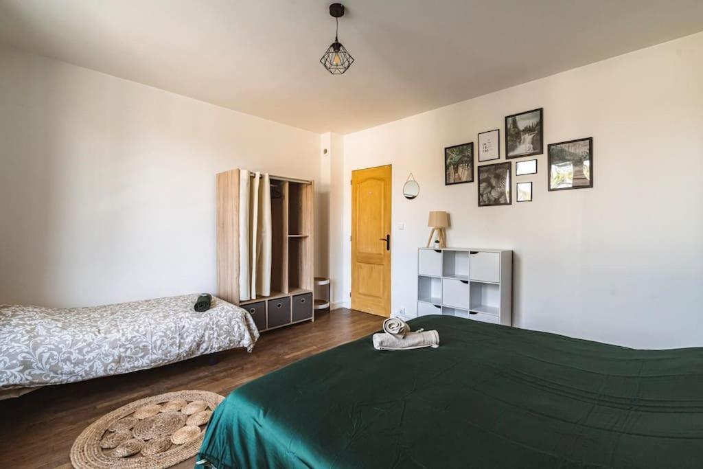 Apartament La "Taniere" Pour 6 Personnes Isles-sur-Suippe Zewnętrze zdjęcie